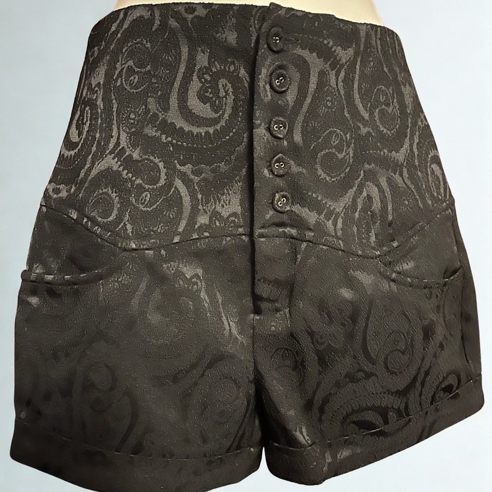 Forever 21 High-Waisted Jacquard Shorts – Size XS